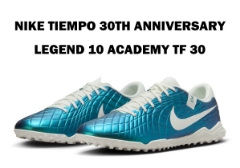 Nike 『Tiempo』 30周年記念モデル。