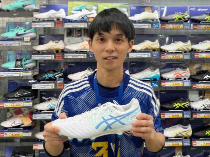 楽天】オコエ、勝負の4年目へ巨人・阿部慎之助スパイクで