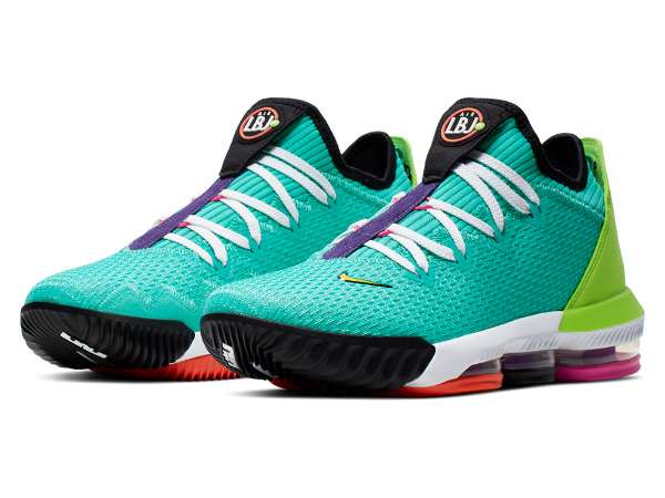 7月10日まで　Nike バスケットボールシューズ NIKE バスケットボールシューズ - メルカリ