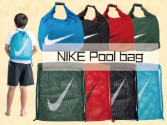【NIKE】スイミングはもちろん、あらゆるスポーツに大活躍のプールバッグ
