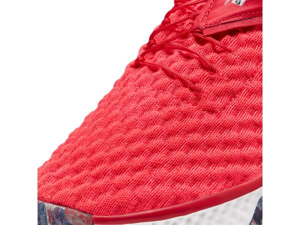 Air Zoom UNVRS FlyEase