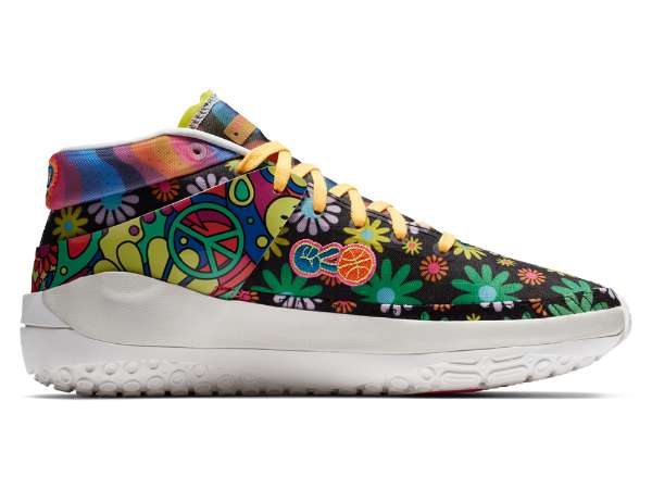 NIKE KD13 EP”EASY MONEY SNIPER”』8月21日(金)発売 NIKE KD13 EP”EASY MONEY SNIPER”』8月21日(金)発売