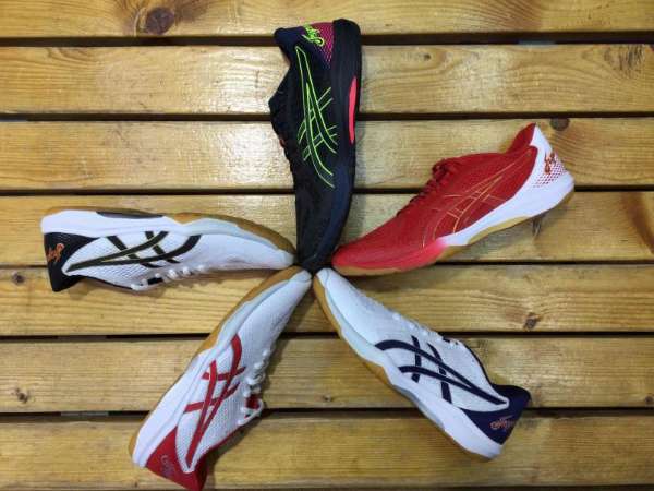 NEW アシックスバレーボールシューズ『ROTE JAPANLYTE FF 2
