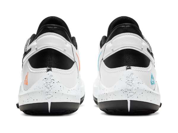 NIKE ZOOM FREAK 2 ”OREO” 』3月18日（木）発売