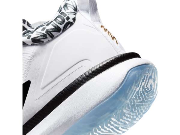 NIKE】ZION 1 PF | バッシュの選び方ブログ