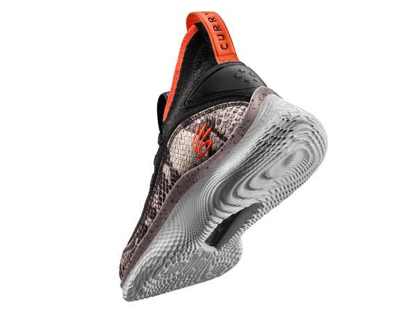 UNDER ARMOUR UA CURRY 8 SNK 6 19