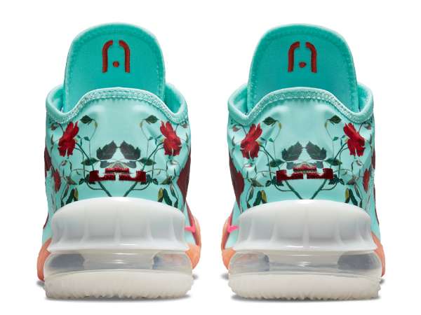 NIKE LEBRON 18 LOW NIKE LEBRON 18 LOW