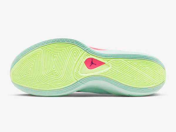 ルカ・ドンチッチの1stシグネチャーモデル『JORDAN LUKA 1 PF