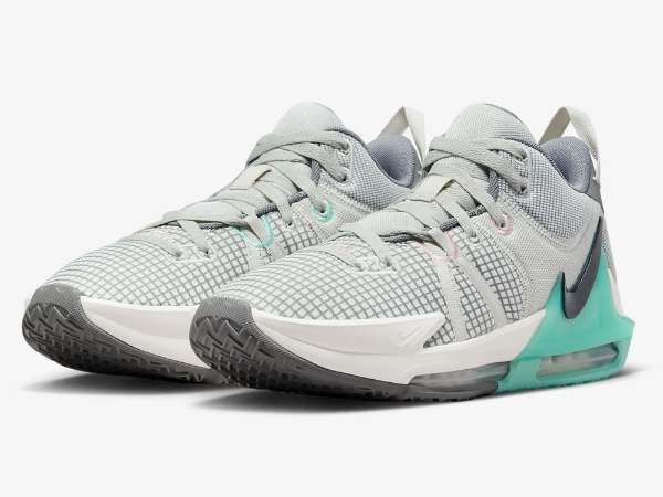 NIKE LEBRON WITNESS VII EP NIKE LEBRON WITNESS VII EP