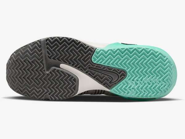 NIKE LEBRON WITNESS VII EP NIKE LEBRON WITNESS VII EP
