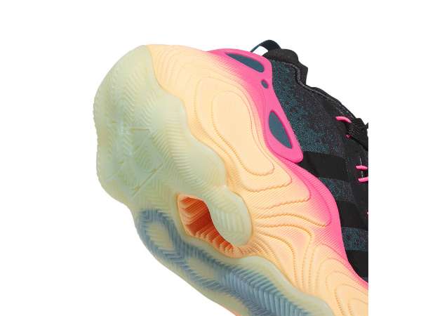 トレイ・ヤングのシグネチャーモデル第3弾『adidas TRAE YOUNG 3