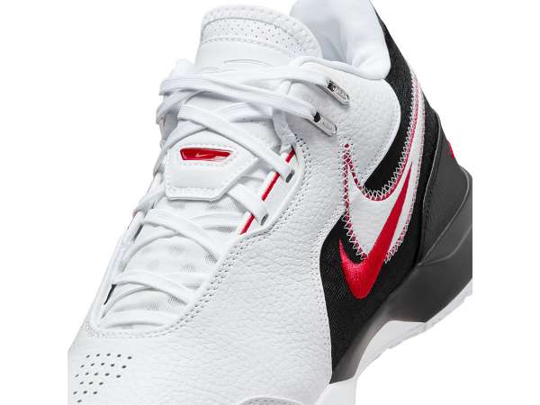 レブロン・ジェームズ シグネチャーモデル『NIKE ZOOM LEBRON レブロン・ジェームズ シグネチャーモデル『NIKE ZOOM LEBRON