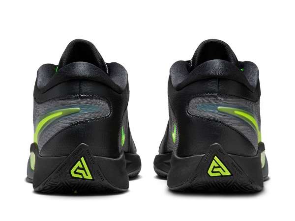 ヤニス・アデトクンボの6作目シグネチャーモデル『NIKE FREAK 6 ヤニス・アデトクンボの6作目シグネチャーモデル『NIKE FREAK 6