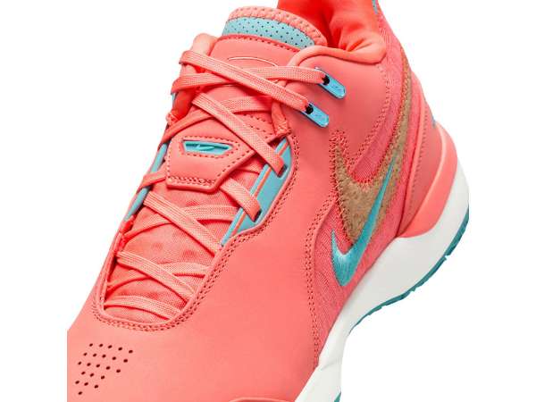 レブロン・ジェームズ シグネチャーモデル『NIKE ZOOM LEBRON レブロン・ジェームズ シグネチャーモデル『NIKE ZOOM LEBRON
