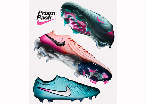 NIKE FOOTBALL『Prism pack』好評発売中！