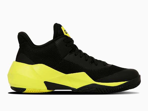 新品！未使用！富樫勇樹・ブランケット 富樫勇樹着用「CONS VICBOUND」新モデル登場…“千葉Jカラー”と