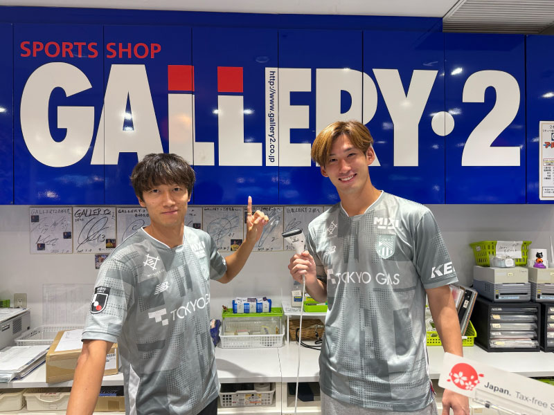 FC東京 #2室屋 成 選手、#31小林 将天 選手 サイン＆撮影会を開催しました【吉祥寺パルコ店】
